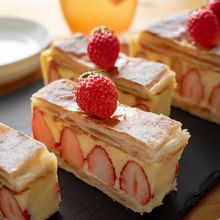 【オーブン不要！】冷凍パイシートで簡単♡いちごのミルフィーユ