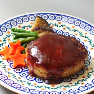 rcwの作ってみた!投稿(【絶品チーズINハンバーグ】簡単デミソース♡肉汁が溢れ出る！)