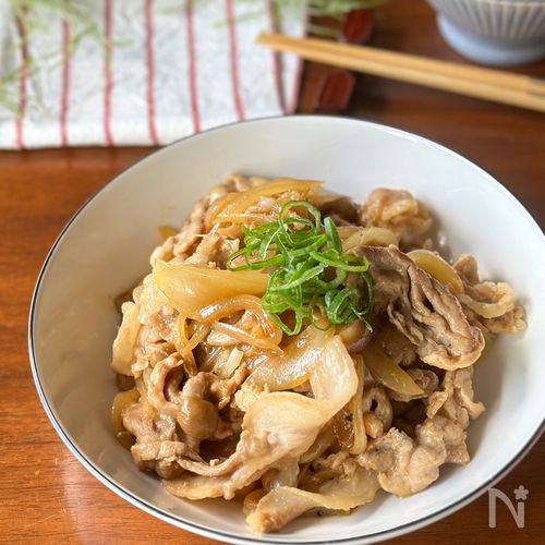ご飯が止まらん「豚こまの味噌バター炒め」