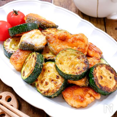 【鮭とズッキーニのバター醤油】じゅわ旨♡簡単絶品お魚おかず！