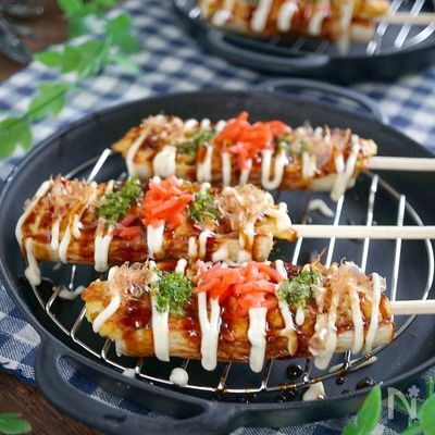 これは便利!ちくわの器でスティックお好み焼き♪