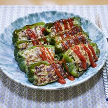 大きめなピーマンが売ってたので「ピーマン肉詰め」