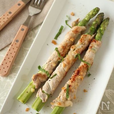 アスパラの塩レモン肉巻き