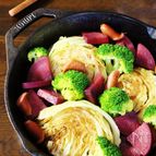キャベツといろいろ野菜の蒸し焼き