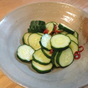 なべ円の作ってみた!投稿(3分で完成♪袋で揉むだけ！白だし甘酢のきゅうり漬け)