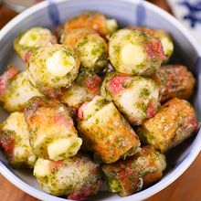 濃厚チーズと梅香る♪ちくわの磯辺揚げ😋