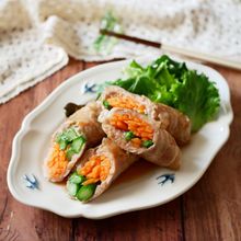 アスパラとにんじんの肉巻き甘辛炒め