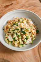 メイン食材はふたつ!ズッキーニとカマンベールチーズのパスタ