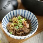 旨味と味が染み込んだスジこん【牛すじとこんにゃくの煮込み】