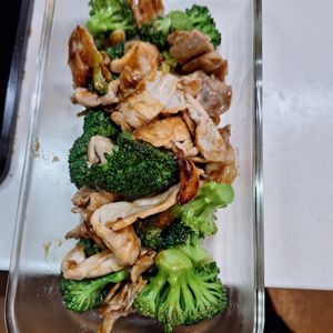 Millyの作ってみた!投稿(【ブロッコリーと豚肉のごちそう中華炒め】10分で完成✨)