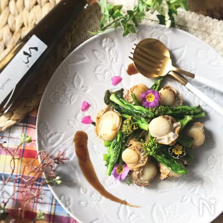大人な味わい 菜の花とホタテのガーリックバター炒め By Maina 坂本真衣 レシピサイト Nadia ナディア プロの料理家のおいしいレシピ