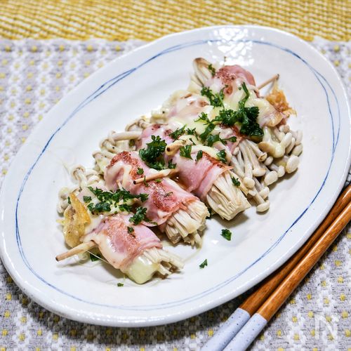 ビールのお供に「エノキのチーズベーコン巻き」