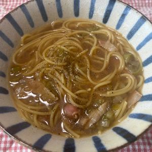 まるの作ってみた!投稿(【鶏肉と長ねぎの和風スープパスタ】ワンパン♪白だしで作る！)
