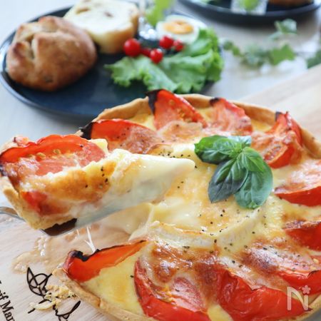 チーズがあふれ出す まるごとカマンベールとトマトのキッシュ By Hoppe レシピサイト Nadia ナディア プロの料理家のおいしい レシピ