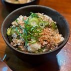 ただ混ぜるだけ。米が一瞬で消える程旨い【ピリ辛爆弾飯】