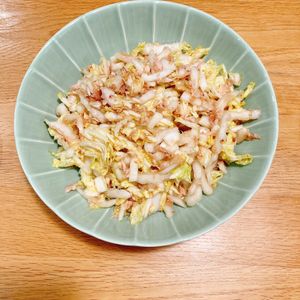 ちちうえ@料理に目覚めたパパ🥹の作ってみた!投稿(『白菜とツナのおかかポン酢あえ』無限に食べられる♪)