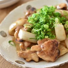 味つけ2つでしっとり＆うまみ爆発！とり肉の塩ポン炒め