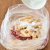 ご飯が止まらない!【豚こまとれんこんのこってり甘酢炒め】の工程1
