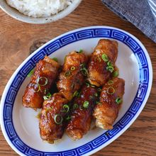 【餃子の皮が余って悩んでる?】目からウロコの肉まきレシピ