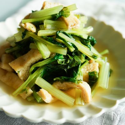 定番の味　すぐ完成！京あげと小松菜の炊いたん♫