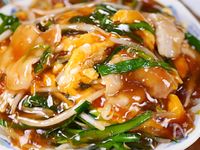 行列のできる中華屋さんの😋もやしニラ玉あんかけ🤩💖
