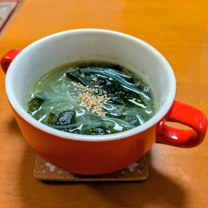 ゆきまる🐬🫧の作ってみた!投稿(【わかたま春雨スープ】シンプル♡定番の中華スープ♪)