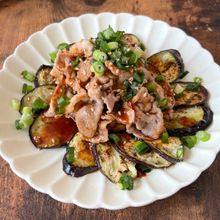 ご飯が進む！ピリ辛【焼きなすよだれ豚】