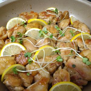 みふりーもの作ってみた!投稿(ワンパン10分！【鶏もも肉の甘辛レモンペッパーチキン】)