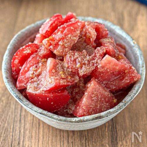 【トマトのごまあえ】切って混ぜるだけ♪冷やして食べると絶品！
