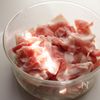 【レンジで一発!】とろけるネギ塩豚バラの工程1