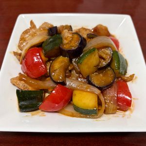りんごの作ってみた!投稿(【カリカリ豚こまの夏野菜酢豚】夏は揚げない酢豚！油は大さじ1)