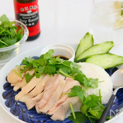 《本場の味!海南鶏飯》シンガポールチキンライス
