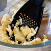 混ぜて焼くだけ【米粉のチョコバナナブレッド】の工程1