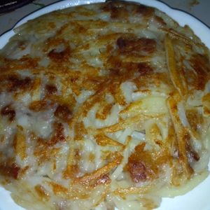 たぬきパパの作ってみた!投稿(食べ出したら止まらない【豚こまとじゃがいものチーズ焼き】)