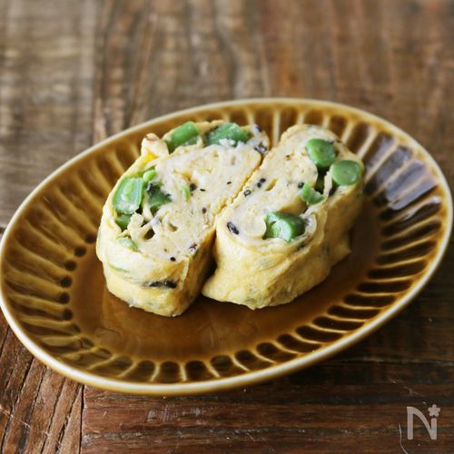 【卵焼きバリエ】お弁当に！卵1個でインゲンと黒ごまの卵焼き