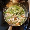 【沸騰後2分】水菜とちくわの白だしスープ｜素材の旨味を活かすの工程2
