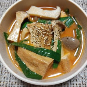 よっこの作ってみた!投稿(【ごろっと満腹ダイエット】厚揚げのピリ辛ごまスープ)
