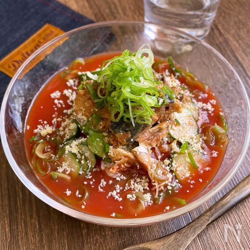 さば缶とトマトジュースで簡単！「イタリアンな冷や汁風」