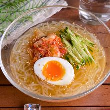 簡単5分！火を使わず作れる「しらたき冷麺」ダイエット中にも！