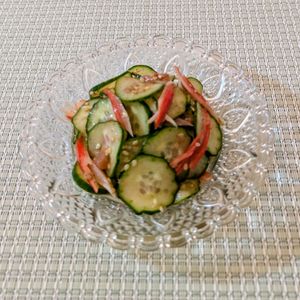 𝔂𝓾𝓶𝓲🍓の作ってみた!投稿(簡単副菜♡『胡瓜とカニカマの梅肉和え』塩もみいらず♪)