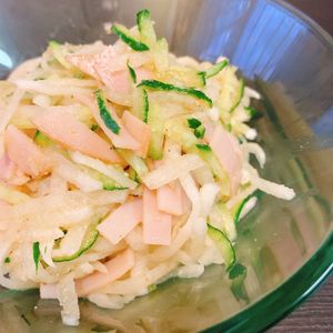 りんの作ってみた!投稿(＊簡単ぽん酢ドレで大根ときゅうりとハムのおかか和風サラダ＊)