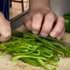 切って炒めるだけ!ごはん泥棒!【無限ピーマン】の工程1