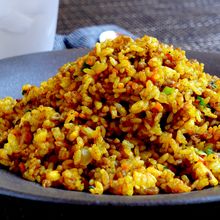 『カレー炒飯』スパイシーさとひき肉のうま味が"五感"を刺激