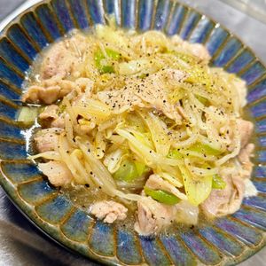 Momo♡の作ってみた!投稿(【ねぎ塩レモンの豚肉炒め】激うま過ぎる！おかわりが止まらない)