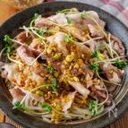 レンジで簡単！もやしと豚バラの重ね蒸し☆中華風ねぎポンだれ