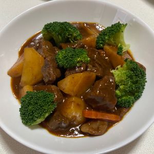 しーちゃまの作ってみた!投稿(特別な日に♡お肉柔らかな『本格濃厚ビーフシチュー』)