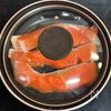フライパンで簡単♡塩麹でふっくら手作り鮭フレークの工程1