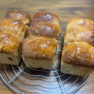 こむぎの作ってみた!投稿(レーズンミニ食パン。)