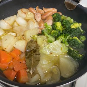 山子の作ってみた!投稿(【野菜の甘み引き立つ】絶品！具沢山ポトフ)