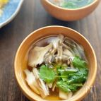 白だしで簡単！舞茸と三つ葉のすまし汁